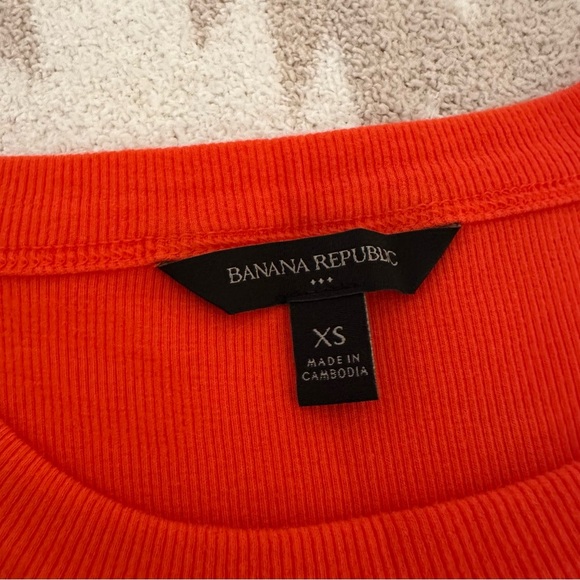 Banana Republic XS Fitted Ribbed High-Neck Stretchy Tank in Orange - Picture 3 of 9